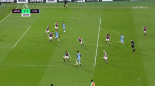 弗洛伦齐谈罗马vs那不勒斯争议判罚：拉赫马尼没有对科内犯规（弗洛伦齐评罗马战那不勒斯判罚争议：拉赫马尼并未对科内犯规）