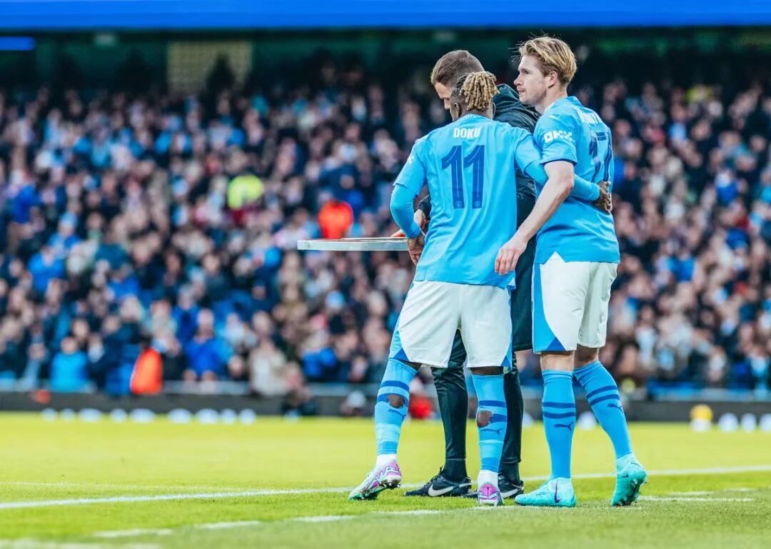 巴媒：内马尔左膝半月板受伤，无缘2025年剩余全部赛事（巴西媒体：内马尔左膝半月板受损，将缺席2025年余下所有比赛）