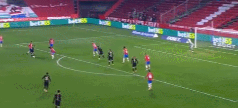 巴尔德吉：踏上诺坎普草坪时就像是一场梦；真希望能见到梅西（巴尔德吉：走上诺坎普那一刻宛如做梦，只盼能与梅西相见）