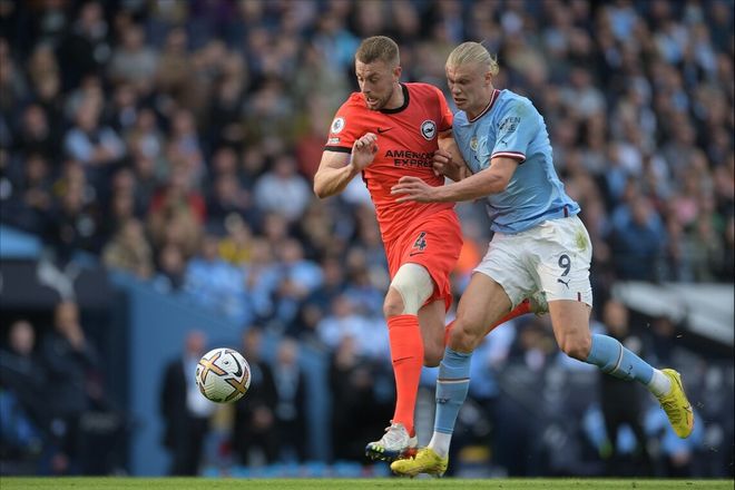 90分钟被绝平！亚洲冠军太水了，2轮1分沦为垫底，2大黑马排前二（第90分钟遭绝平！亚洲冠军状态低迷，两轮仅1分垫底，两大黑马领跑前二）