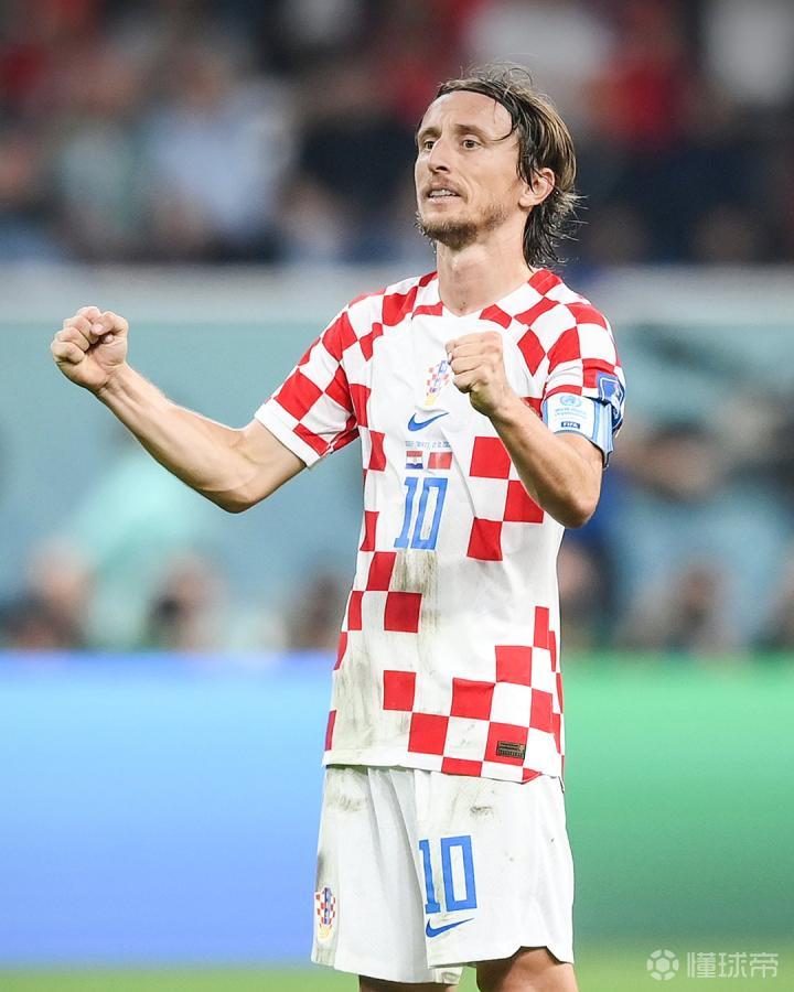 纳格尔斯曼谈征召萨内：他在欧冠和土超表现得很好（纳格尔斯曼解释召入萨内原因：他在欧冠与土超状态出色）